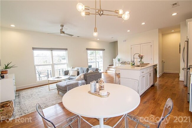 Photo - 1108 N Alexander St Townhome