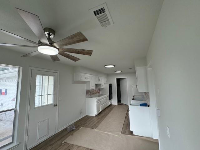 Photo - 2116 Teakwood Ln