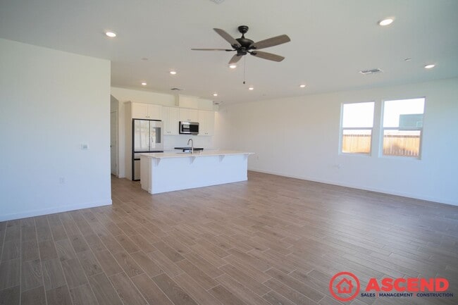 Photo - Stunning Home In Gossamer Grove!