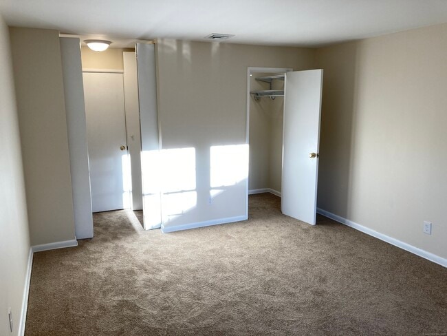 Photo - 167 Heritage Hill Rd Unit APT D