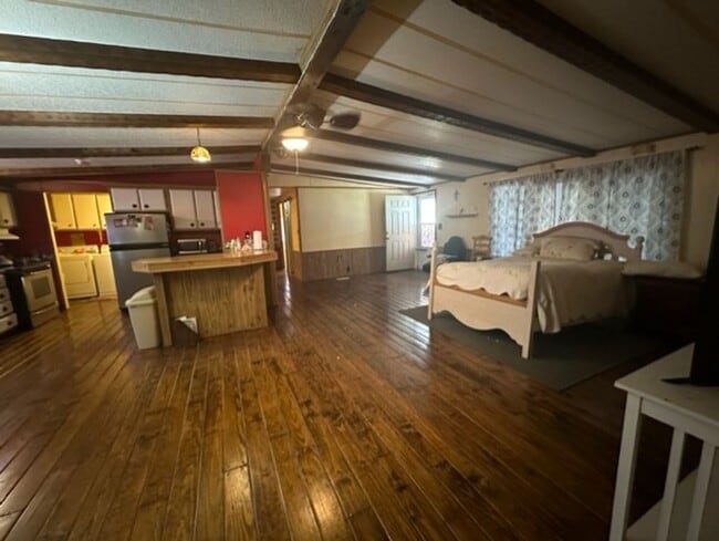 Building Photo - Nice 3 bedroom 2 Bath Rental