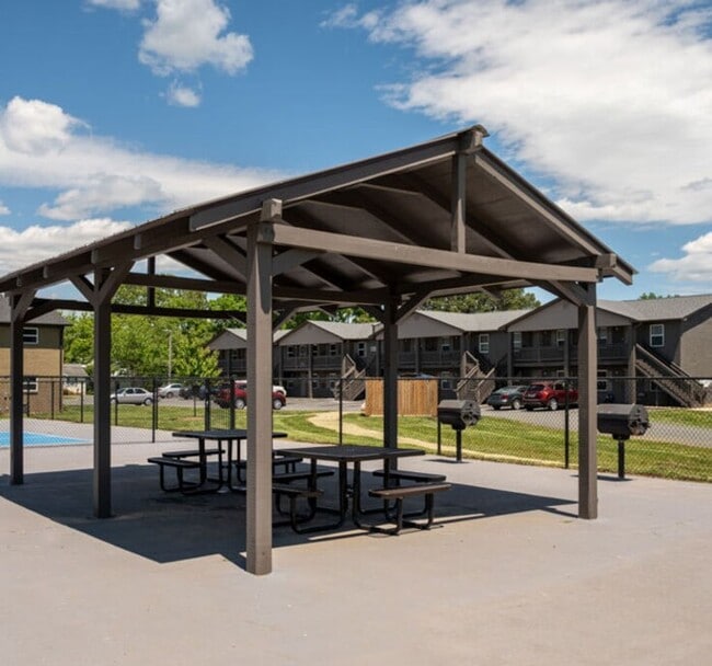 Photo - BC - Broadbay Crossings