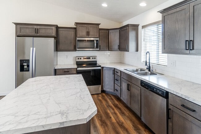 Beautiful Single Family Home In Cheney!! - Beautiful Single Family Home In Cheney!!