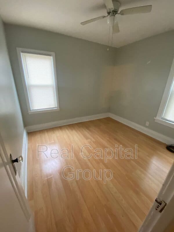 Photo - 19 Richfield Ave Unit First Floor