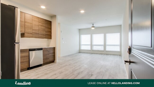 Photo - 3214 Broadway Unit 722.500816