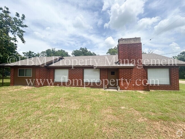 Building Photo - 319 McEntire Rd Rental