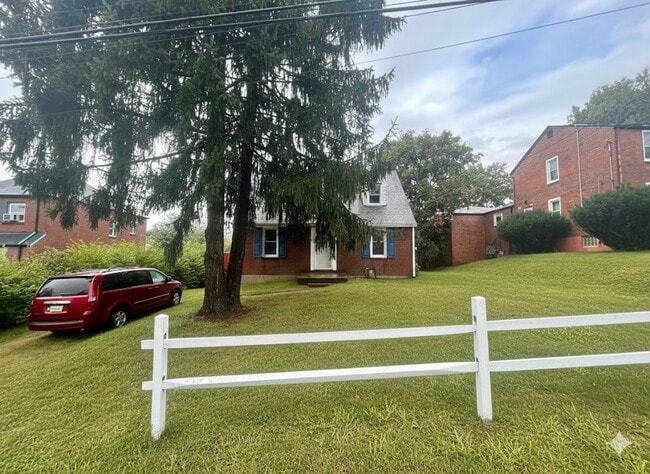 Photo - 151 Collins Dr