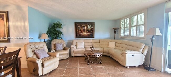 Photo - 3300 W Rolling Hills Cir Unidad 104