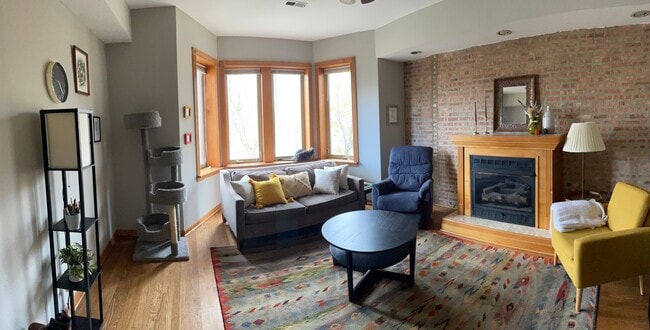 Photo - 2755 W Logan Blvd Unit 2