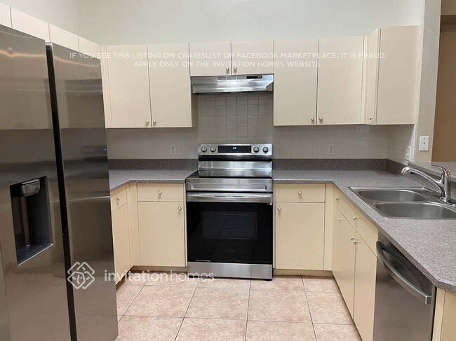 Photo - 194 Vermont Ave