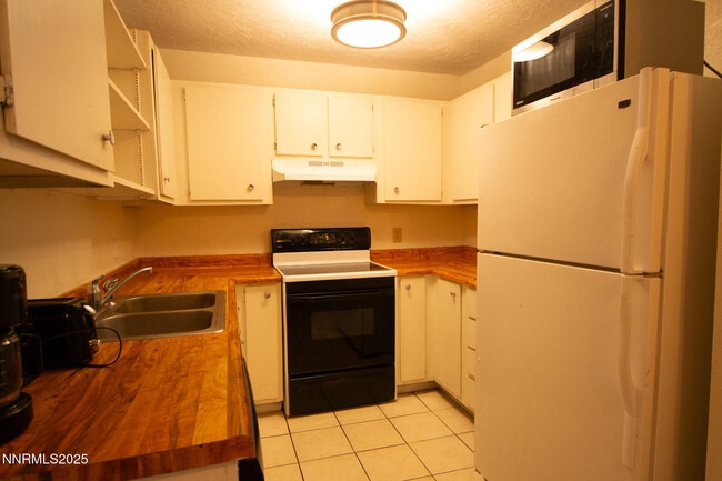 Photo - 2080 Highview Ct Unit 2