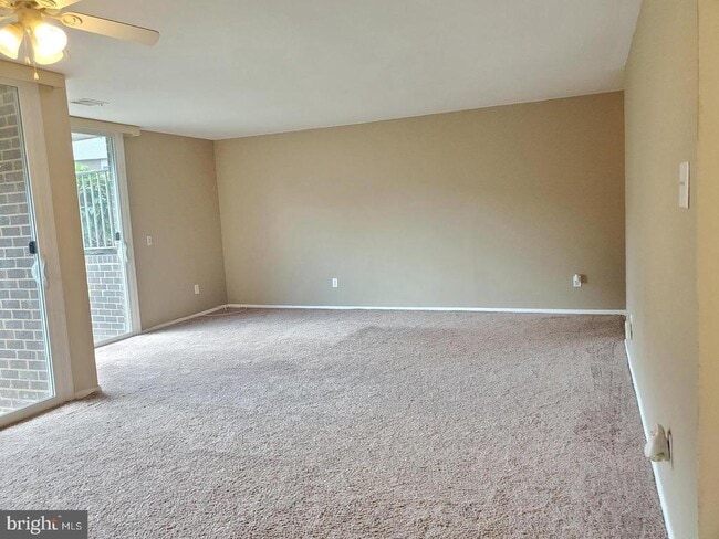 Photo - 10218 Prince Pl Unit 10-T6