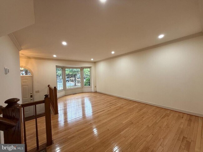 Photo - 58 Drumcastle Ct Casa Adosada