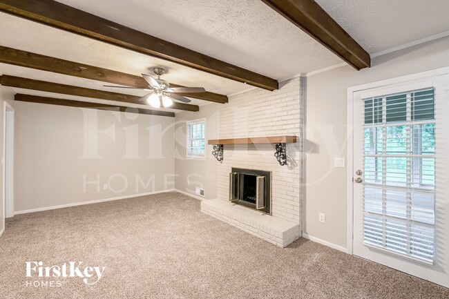 Photo - 4353 Hale Pl SW