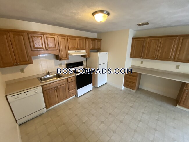 Photo - 4 Brattle Dr Apartment Unit 31