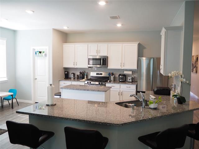 Photo - 1116 Mesquite Ln