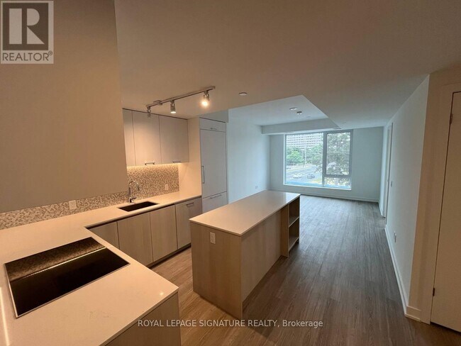 Photo - 8188 Yonge St Unité 222