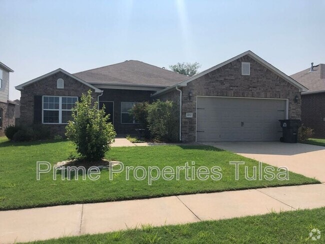 Building Photo - 14763 S Lakewood Ave Rental