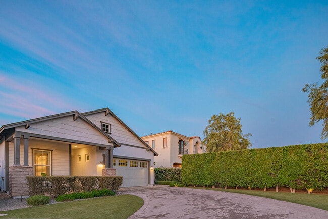 Photo - 3850 E Crittenden Ln