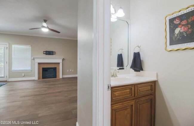 Photo - 3548 Riverbend Dr