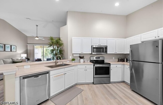 Photo - 10135 Colonial Country Club Blvd Unidad 1208