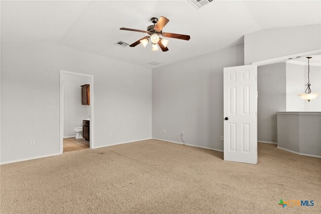 2002 Isabelle Dr