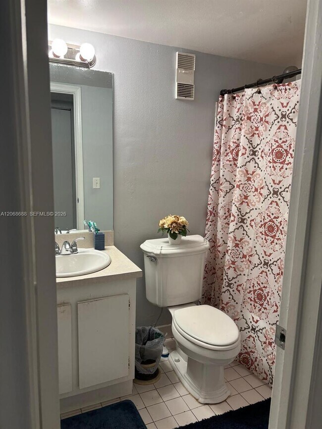 9218 NW 1st St Unit 202