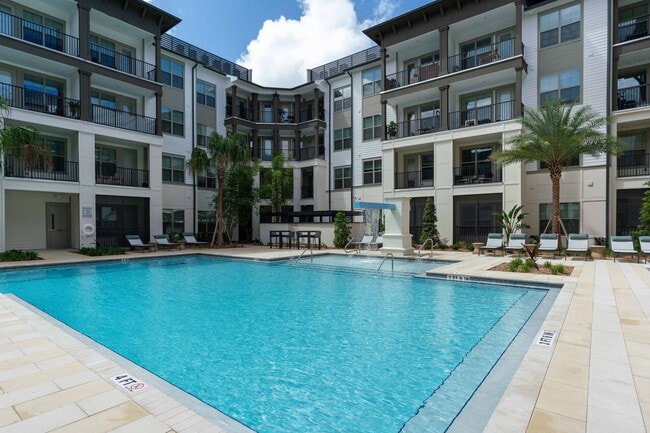 The Julington - The Julington Apartments