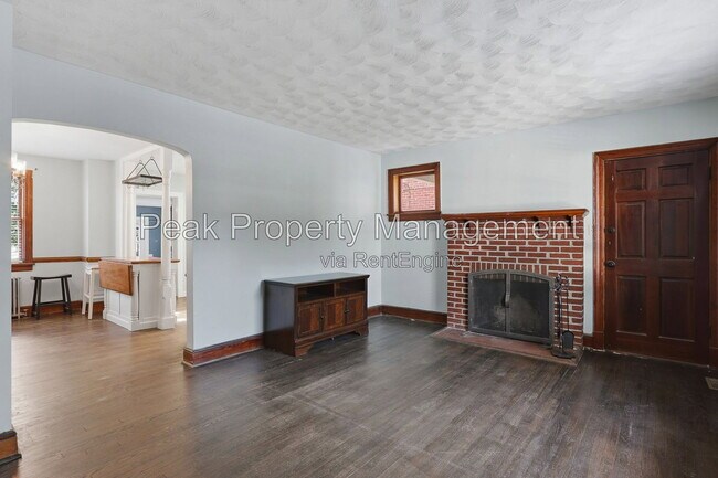 Photo - 3022 Grayland Ave