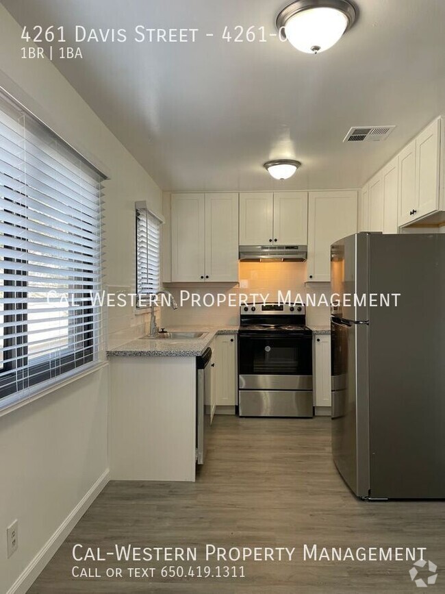 Building Photo - 4261 Davis St Unit 4261-02 Rental