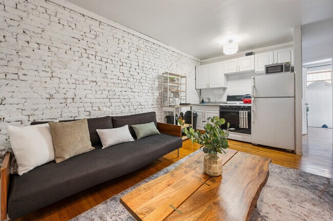 Building Photo - 393 8th Ave