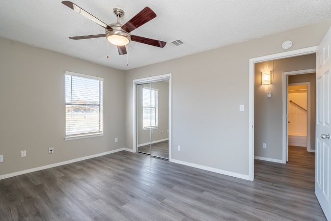 Photo - 128 S Las Vegas Trail