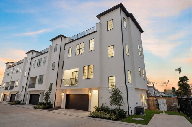 Photo - 8708 Ojeman Villas Dr