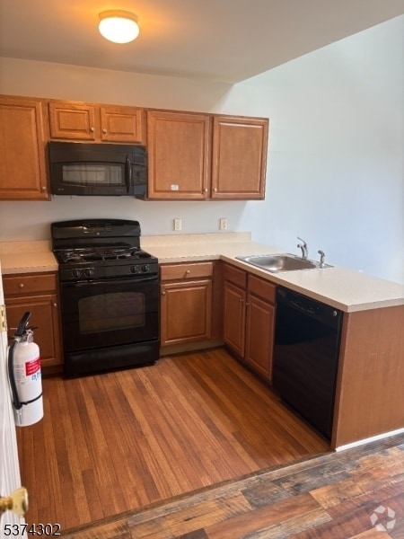 Building Photo - 6 Falkenstein Dr Unit 6 Rental