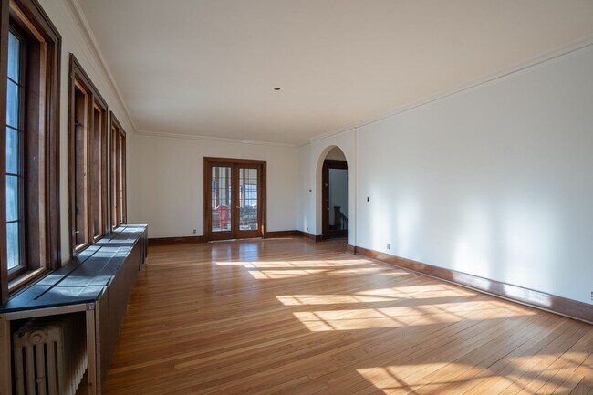 Photo - 2222 E Park Pl Unit Upper