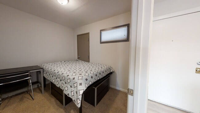 Photo - Bankier Apartments