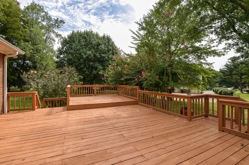 Gran terraza de dos niveles - 705 Spring House Circle