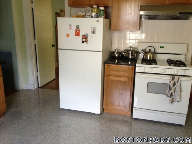 Photo - 190 Highland St Unit 2