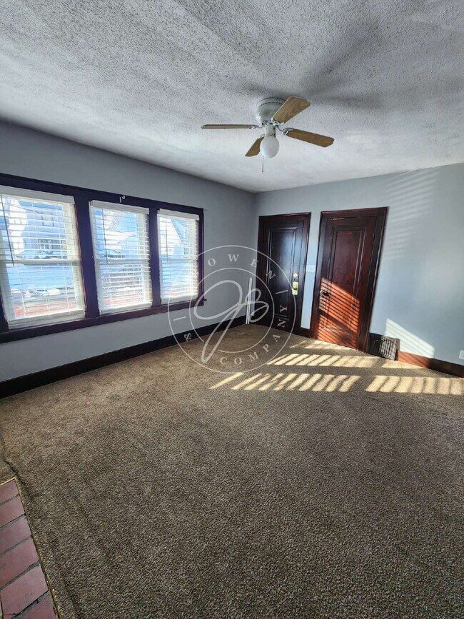 Photo - 1944 Crosswell Pl