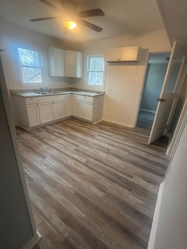 Photo - 6 bdrm 3 bathroom home for rent