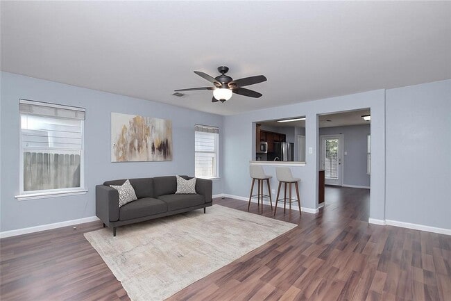 Building Photo - 18612 Great Falls Dr Rental