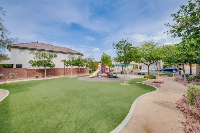 Photo - This home includes 3 bedrooms, 2.5 bathrooms & a loft.