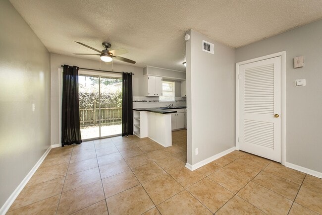 Photo - 2 Bedroom Apt. in Prime Location - Newly R...