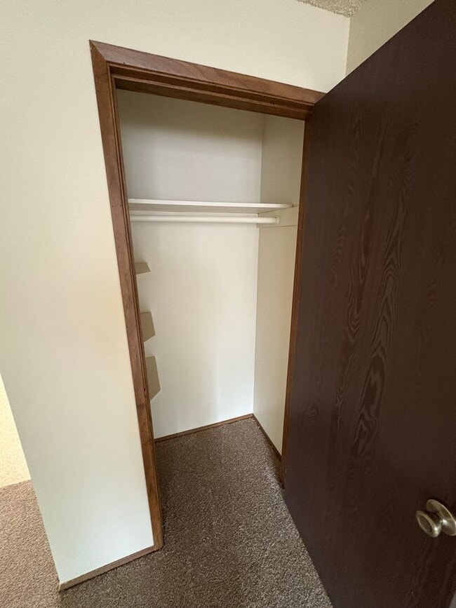 Photo - 2 Bed/1 Bath Unit Located in SE Bend Triplex Unidad 513