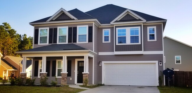 Beautiful 4-Bedroom 2.5 Bath Home - Beautiful 4-Bedroom 2.5 Bath Home