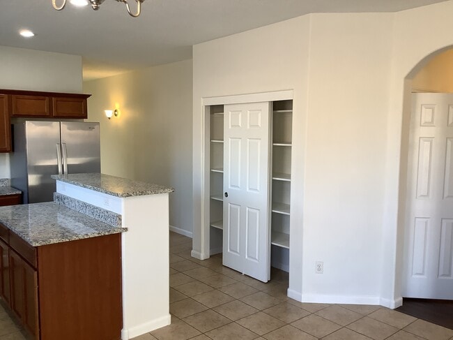 Photo - 6835 Old Mesa Dr NW
