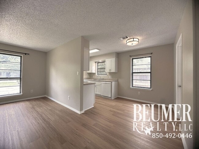 Photo - 4234 Baywoods Dr
