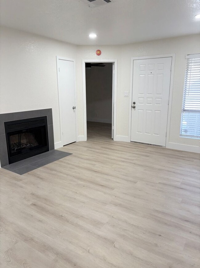 Photo - **BRAND NEW!! FULLY RENOVATED CONDO IN CHANDLER (CHANDLER BLVD & COOPER)**