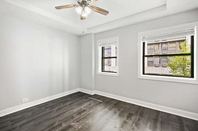 Photo - 4520 N Clarendon Ave Unidad 206