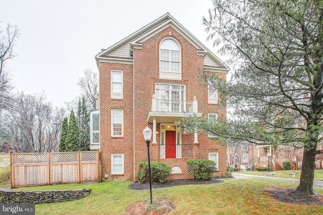 Building Photo - 9700 Whitley Park Pl